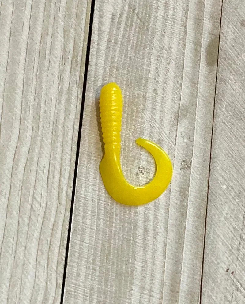 3" MINNOW GRUB YELLOW