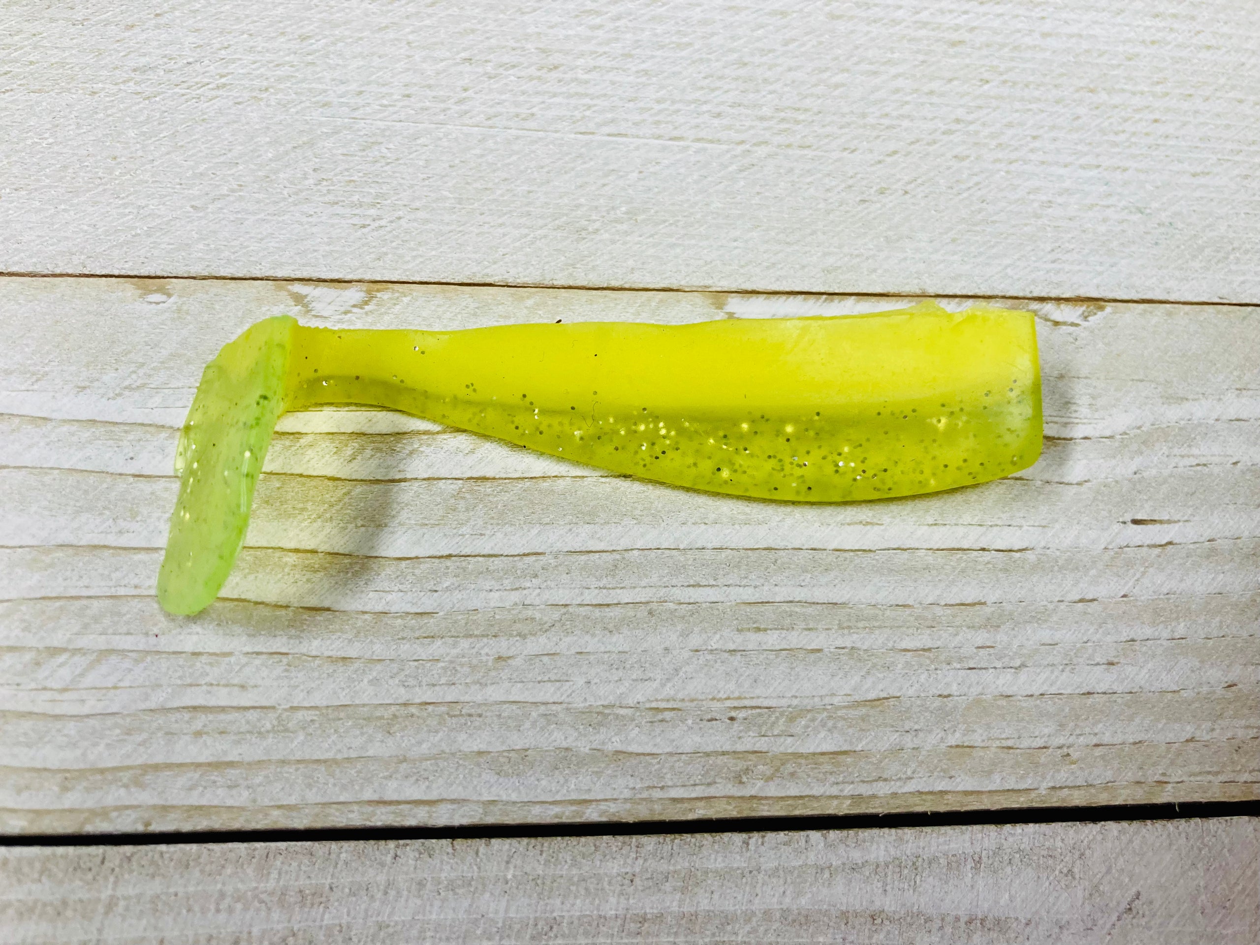 PADDLE TAIL SWIMBAIT - CLEAR CHARTREUSE